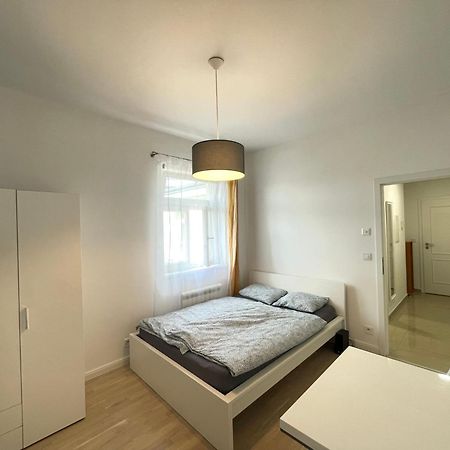 Wash Apartment On Metro Prague 1 Zewnętrze zdjęcie