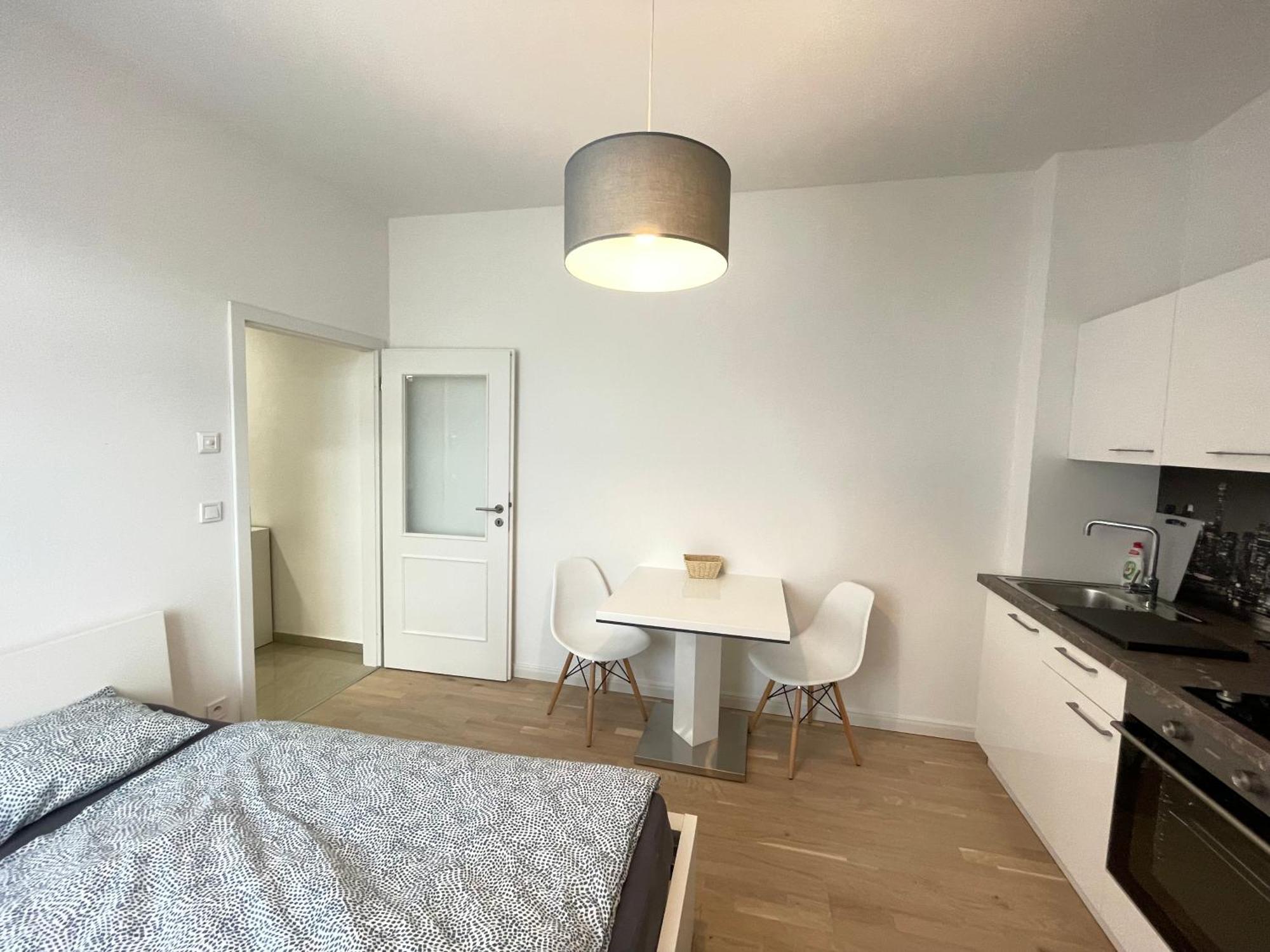 Wash Apartment On Metro Prague 1 Zewnętrze zdjęcie